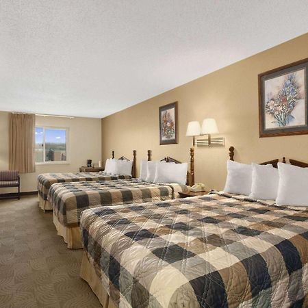 Days Inn By Wyndham Sheridan Buitenkant foto