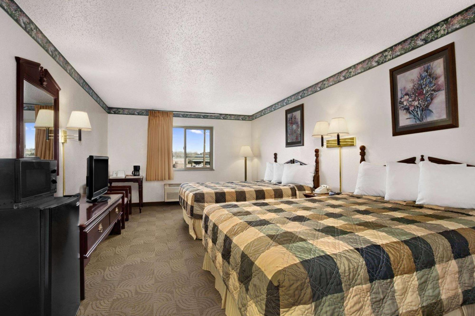 Days Inn By Wyndham Sheridan Buitenkant foto